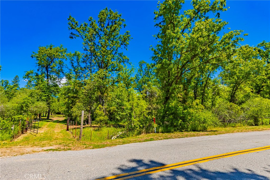 2 Road 601, Ahwahnee, CA 93601