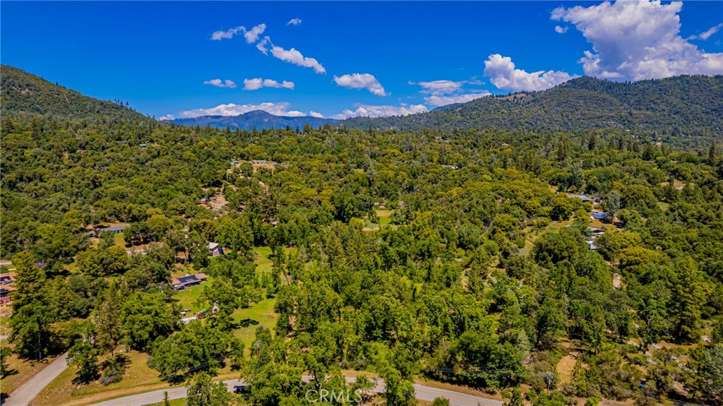 2 Road 601, Ahwahnee, CA 93601