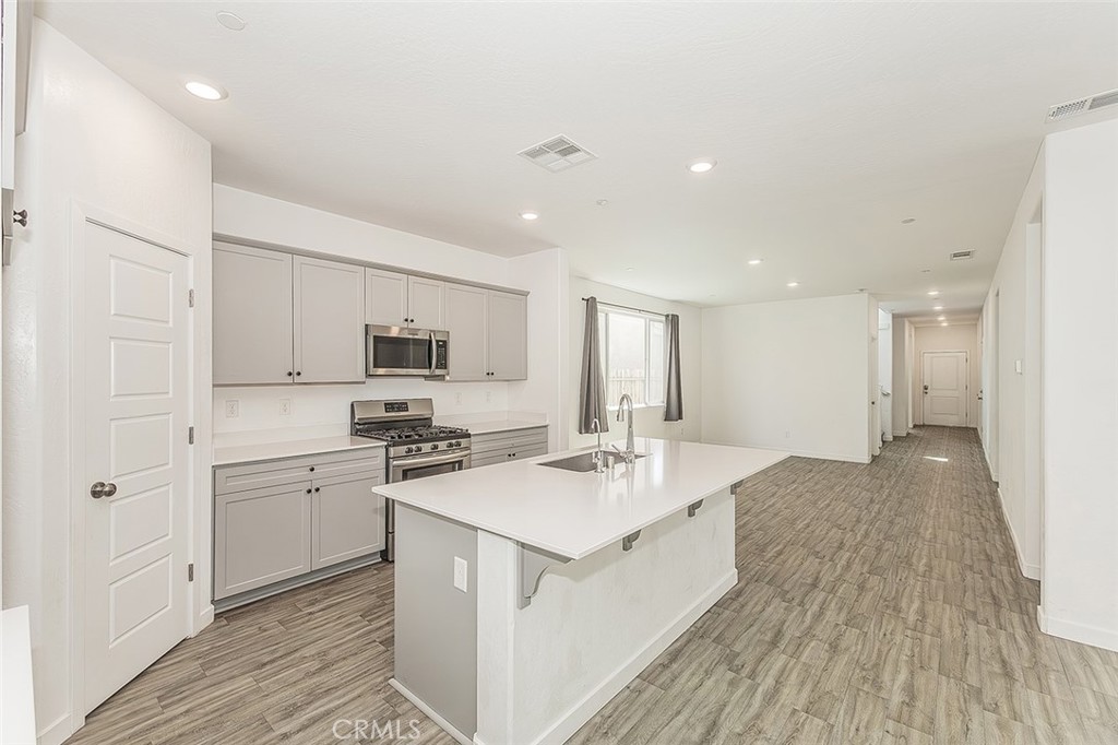 2844 N Vahe, Fresno, CA 93737