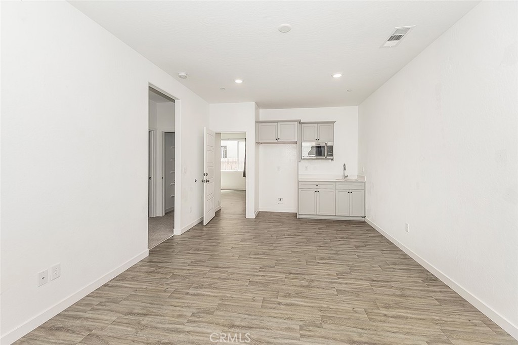 2844 N Vahe, Fresno, CA 93737