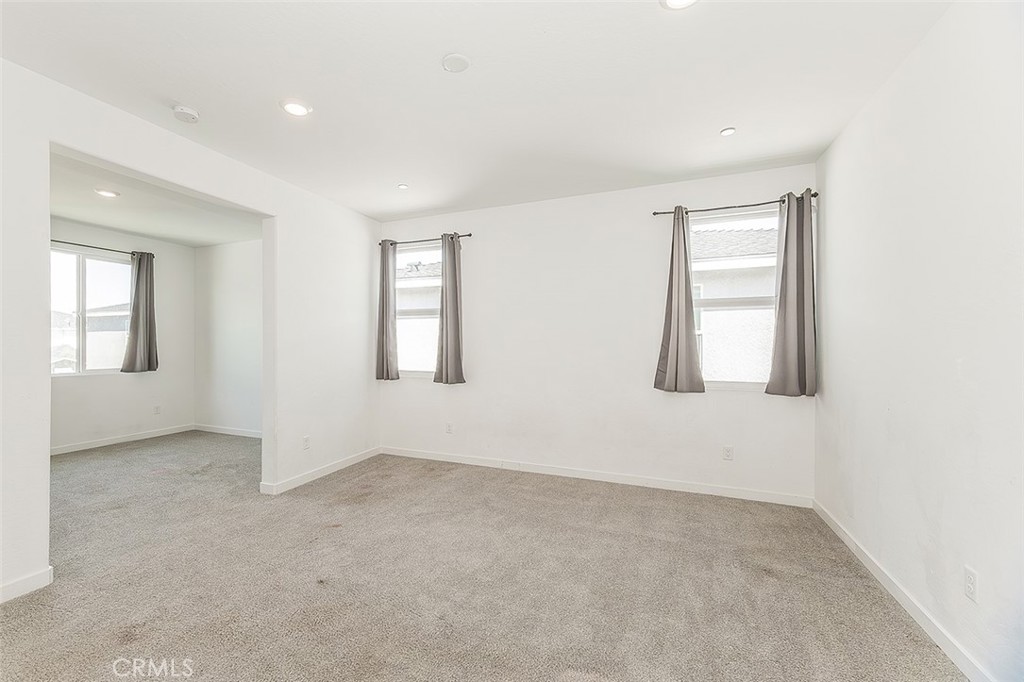 2844 N Vahe, Fresno, CA 93737