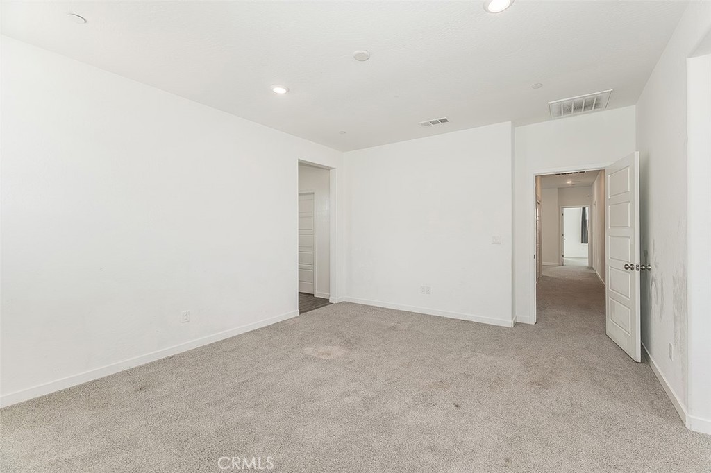 2844 N Vahe, Fresno, CA 93737