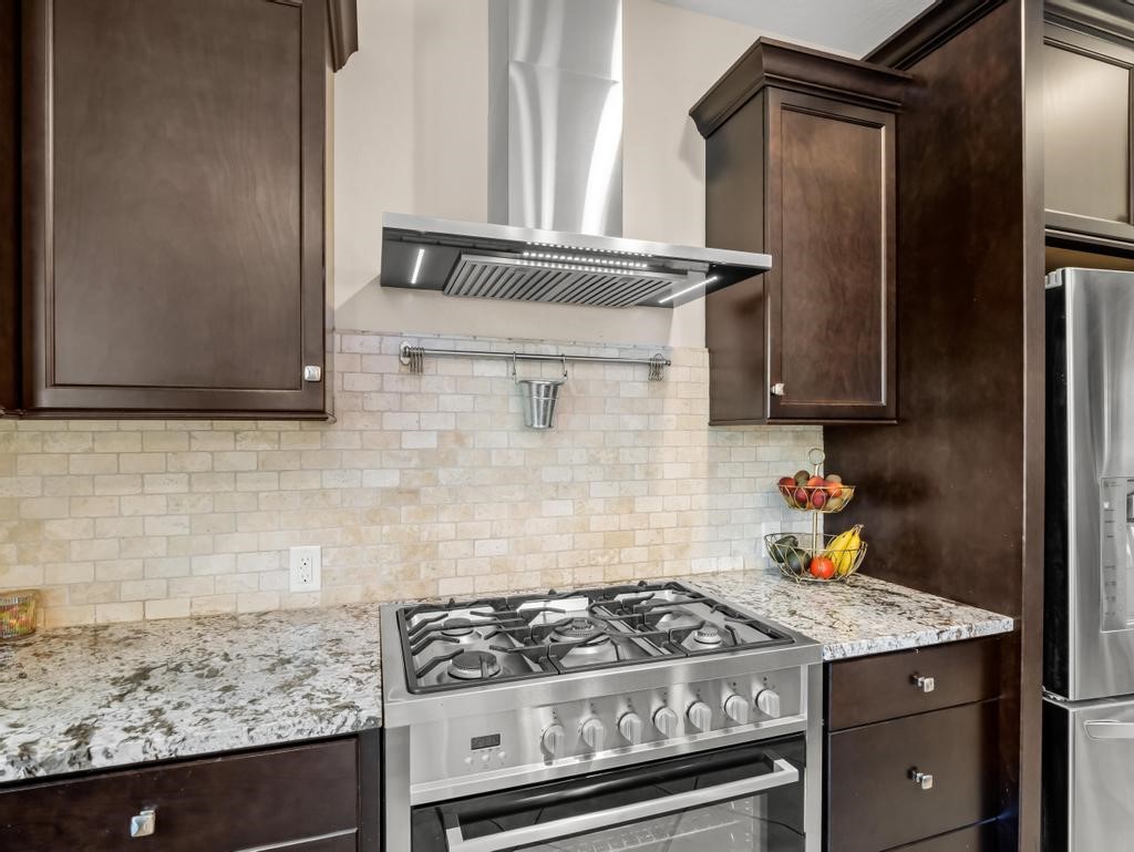 1229 E Via Roma, Fresno, CA 93730