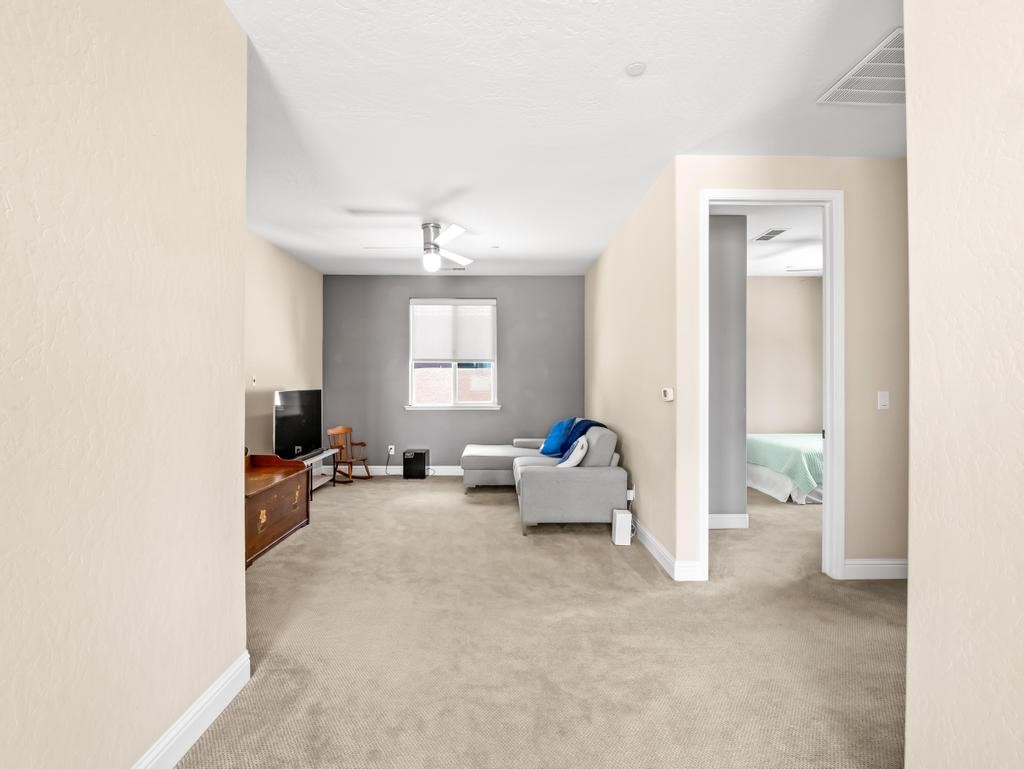 1229 E Via Roma, Fresno, CA 93730