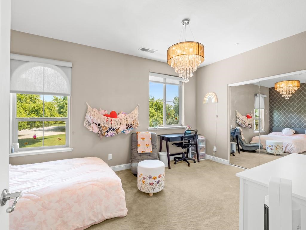 1229 E Via Roma, Fresno, CA 93730