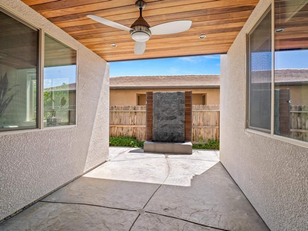 1229 E Via Roma, Fresno, CA 93730
