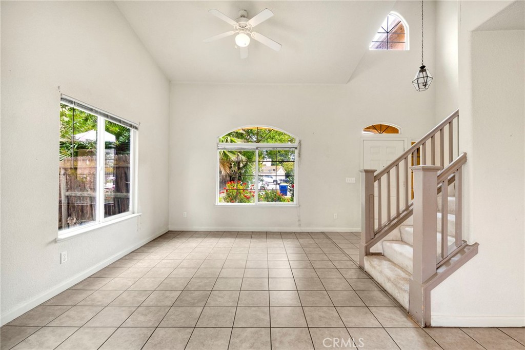 120 Cedar Ct, Chowchilla, CA 93610