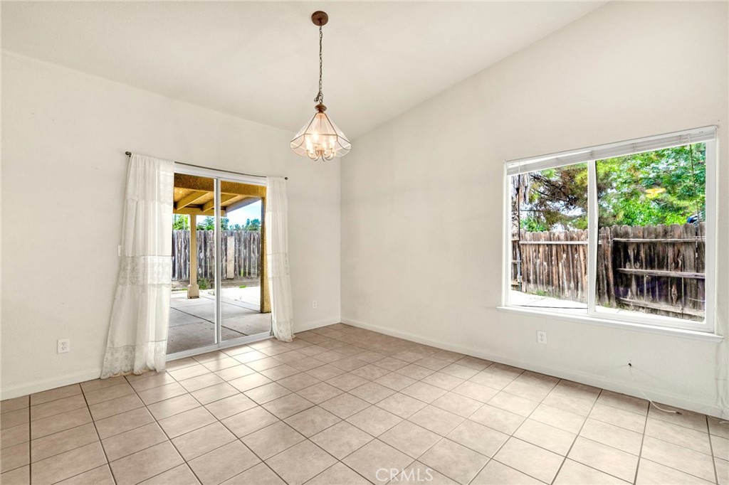 120 Cedar Ct, Chowchilla, CA 93610