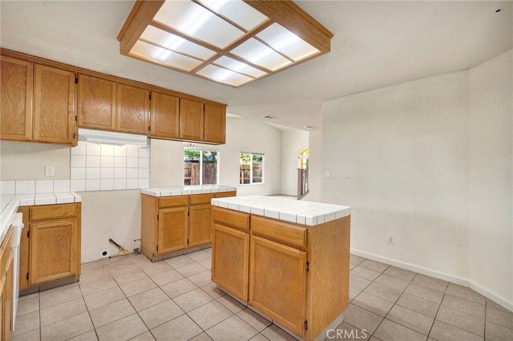 120 Cedar Ct, Chowchilla, CA 93610