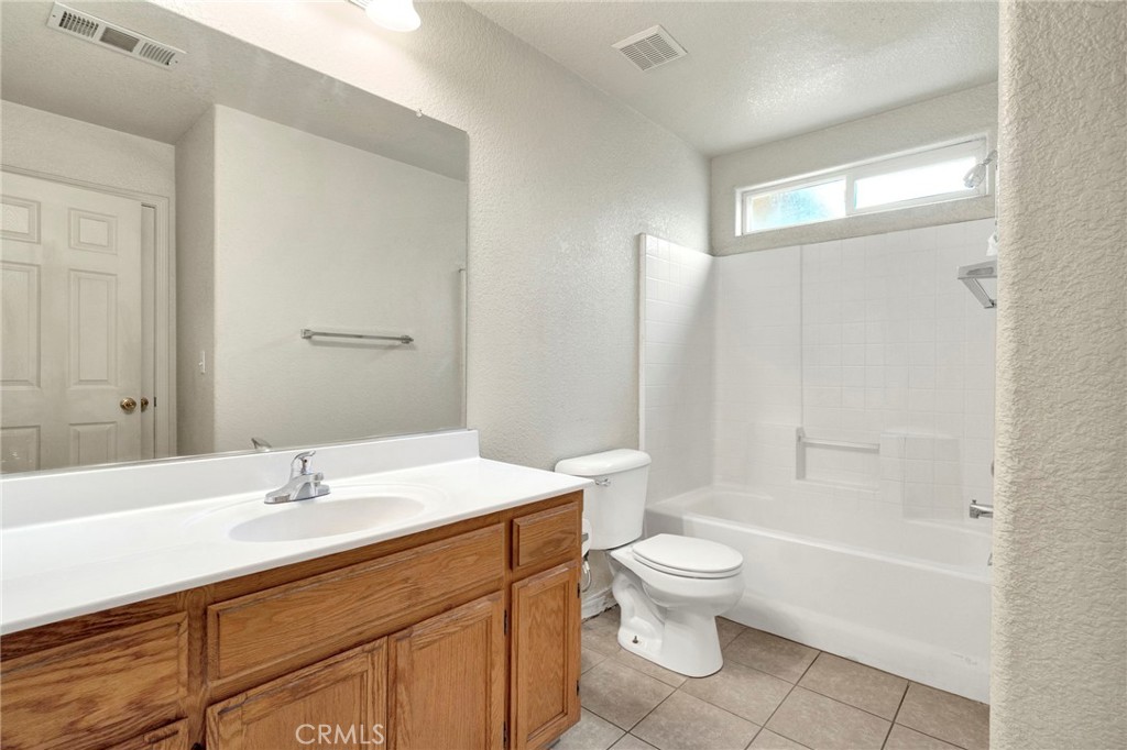 120 Cedar Ct, Chowchilla, CA 93610