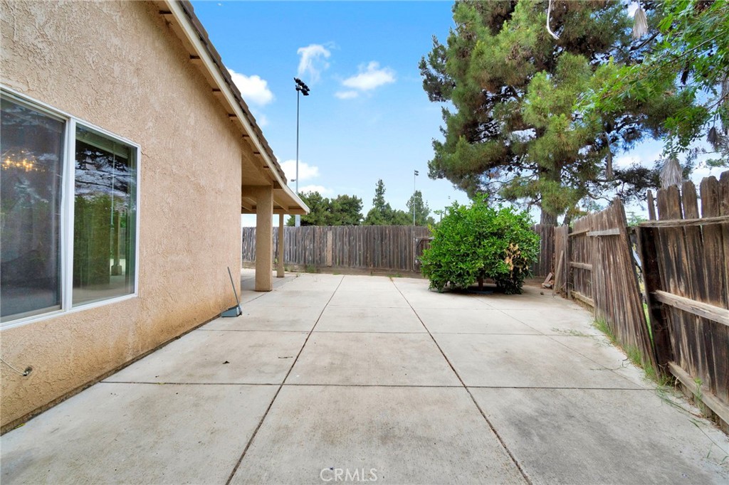 120 Cedar Ct, Chowchilla, CA 93610