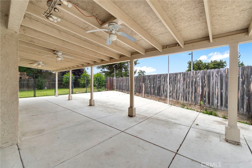 120 Cedar Ct, Chowchilla, CA 93610