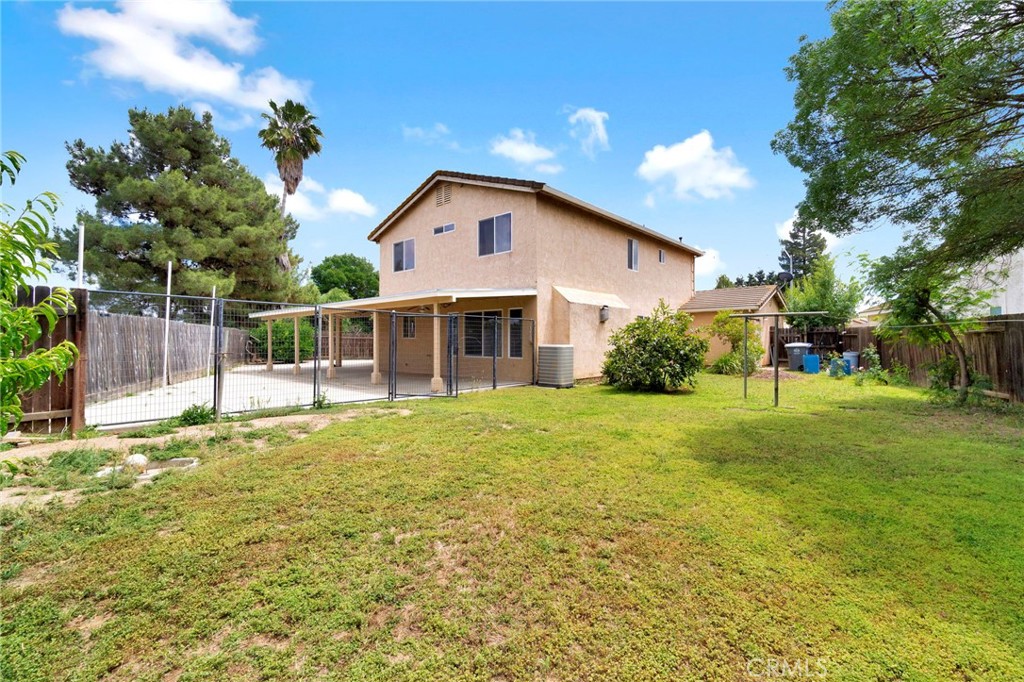 120 Cedar Ct, Chowchilla, CA 93610