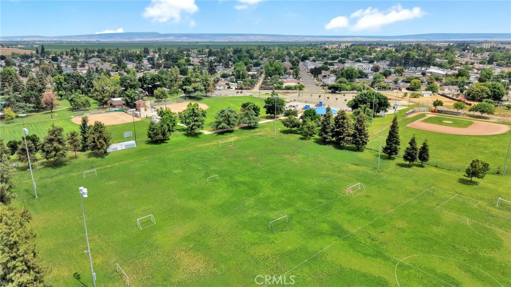 120 Cedar Ct, Chowchilla, CA 93610
