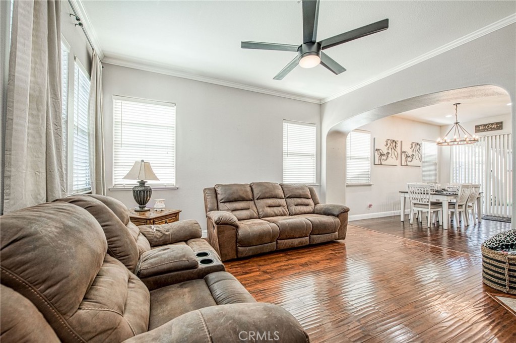 3683 W Black Walnut, Fresno, CA 93711