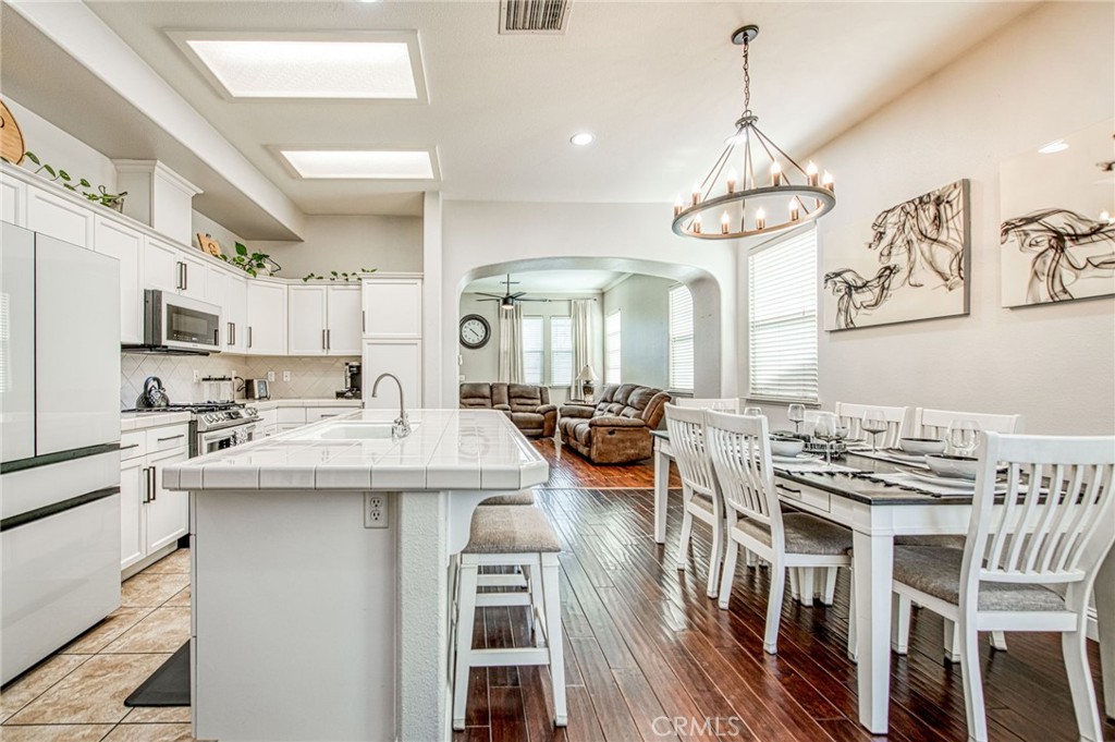 3683 W Black Walnut, Fresno, CA 93711