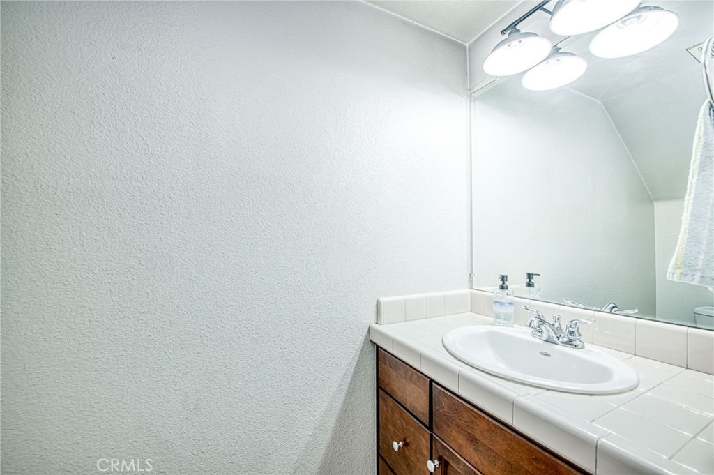 3683 W Black Walnut, Fresno, CA 93711