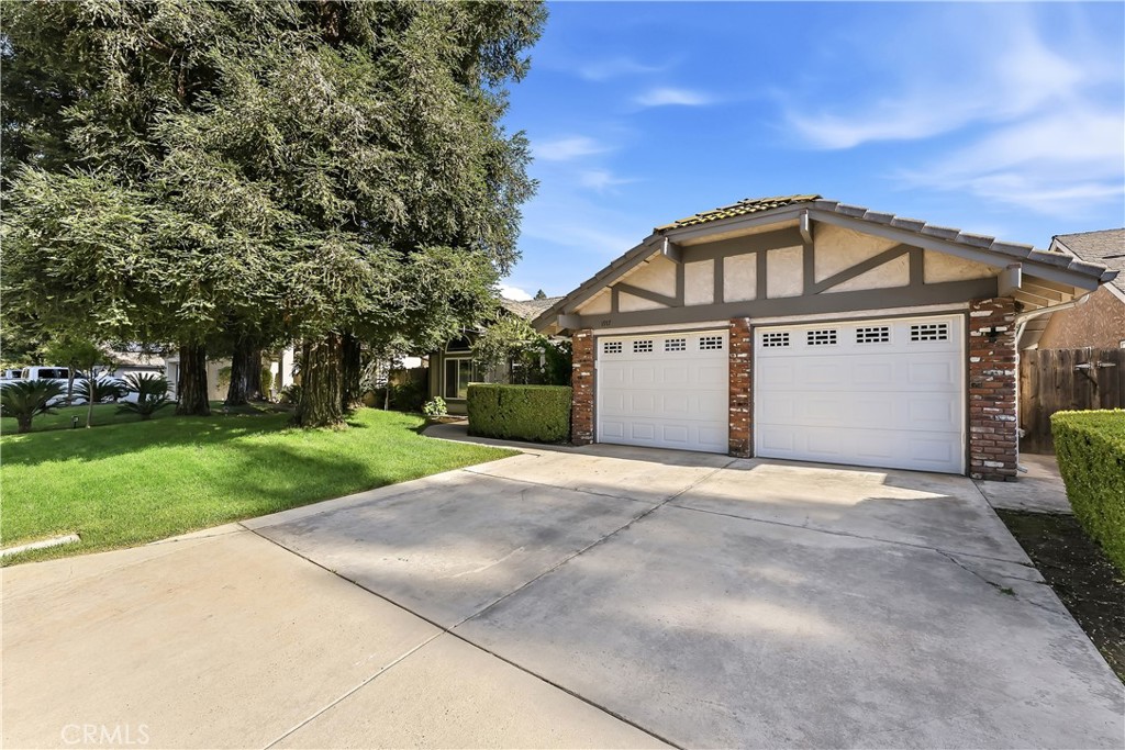 1917 E Quincy, Fresno, CA 93720