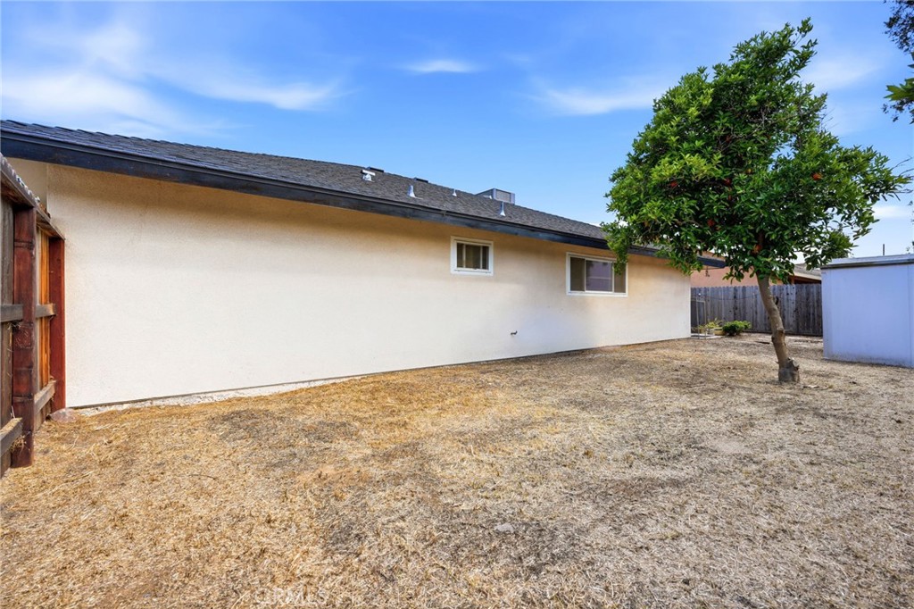 153 Bonita Ave, Fowler, CA 93625