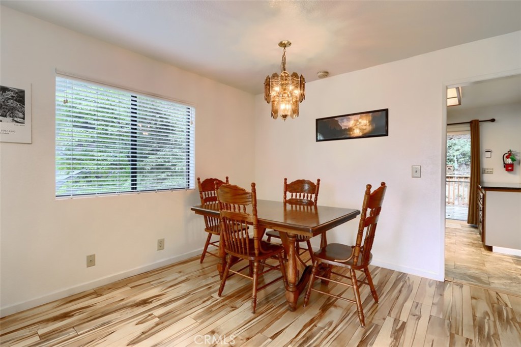 7430 Henness Ridge Rd, Yosemite, CA 95389