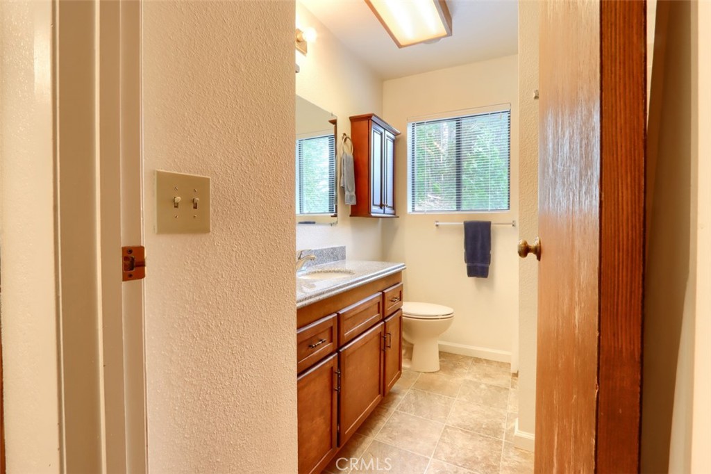 7430 Henness Ridge Rd, Yosemite, CA 95389