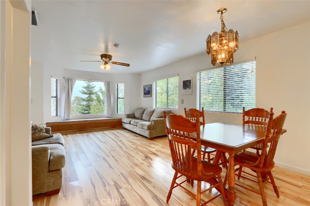 7430 Henness Ridge Rd, Yosemite, CA 95389