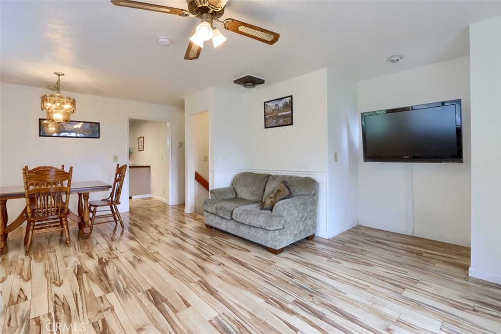 7430 Henness Ridge Rd, Yosemite, CA 95389