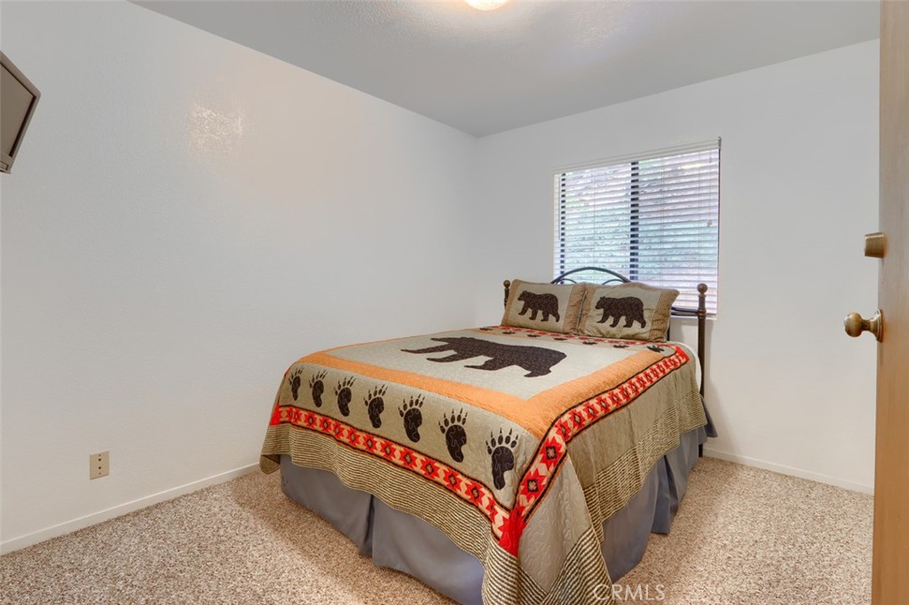 7430 Henness Ridge Rd, Yosemite, CA 95389