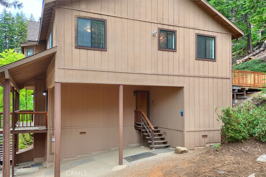 7430 Henness Ridge Rd, Yosemite, CA 95389