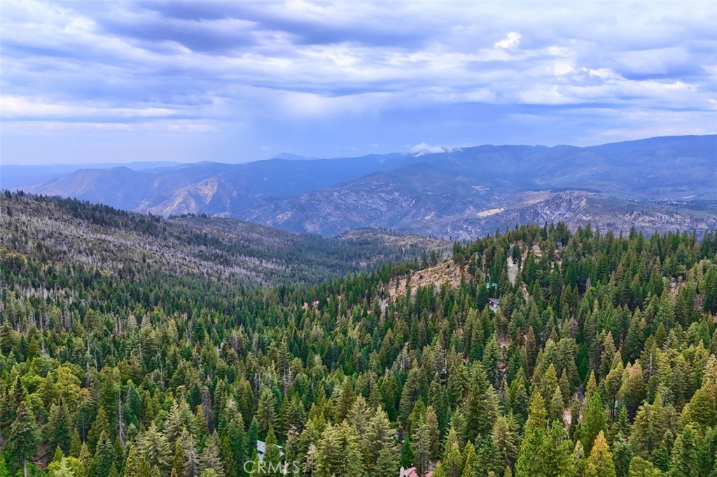 7430 Henness Ridge Rd, Yosemite, CA 95389