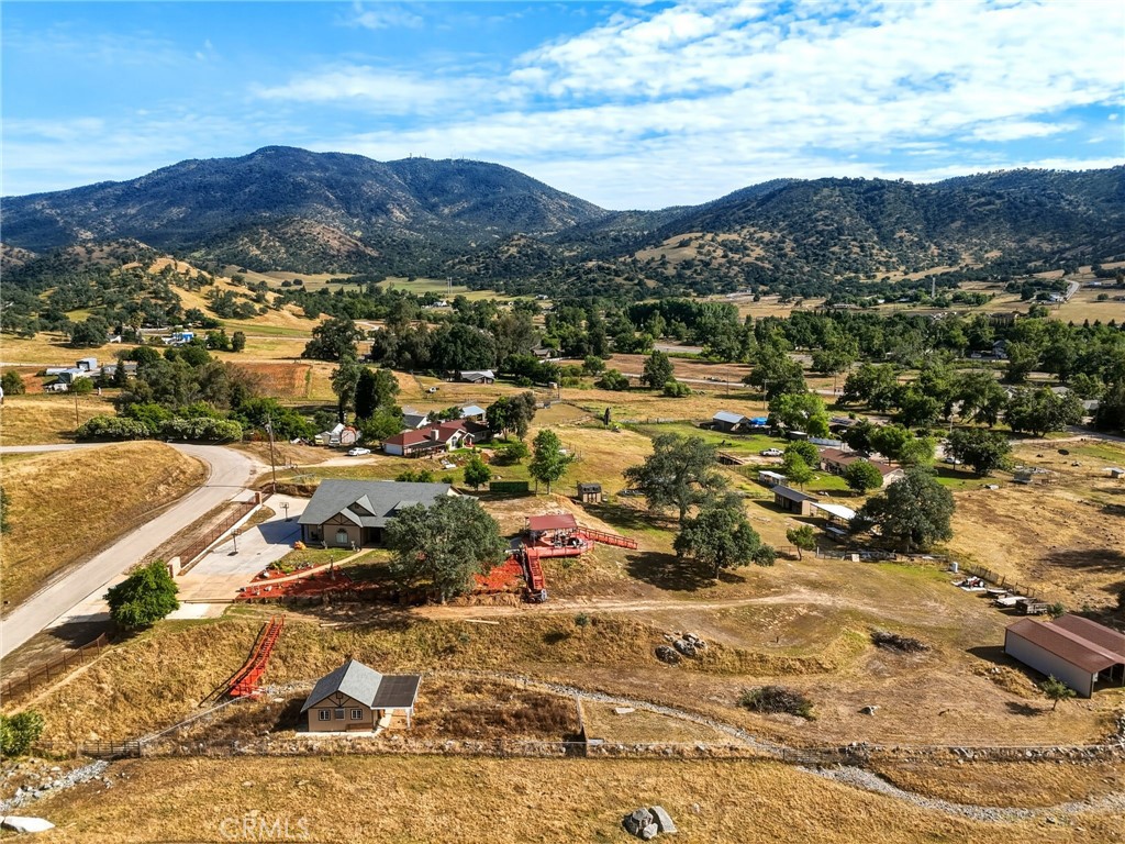 7197 Perlman, Sanger, CA 93657
