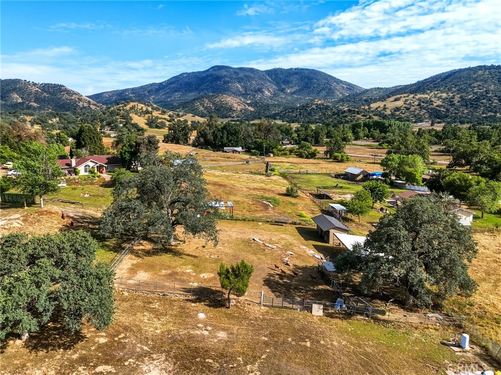7197 Perlman, Sanger, CA 93657