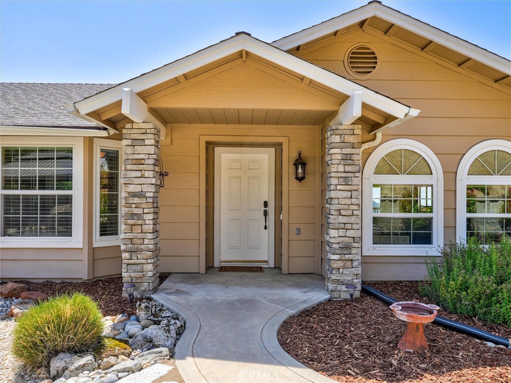 39380 Suncrest Ct, Oakhurst, CA 93644