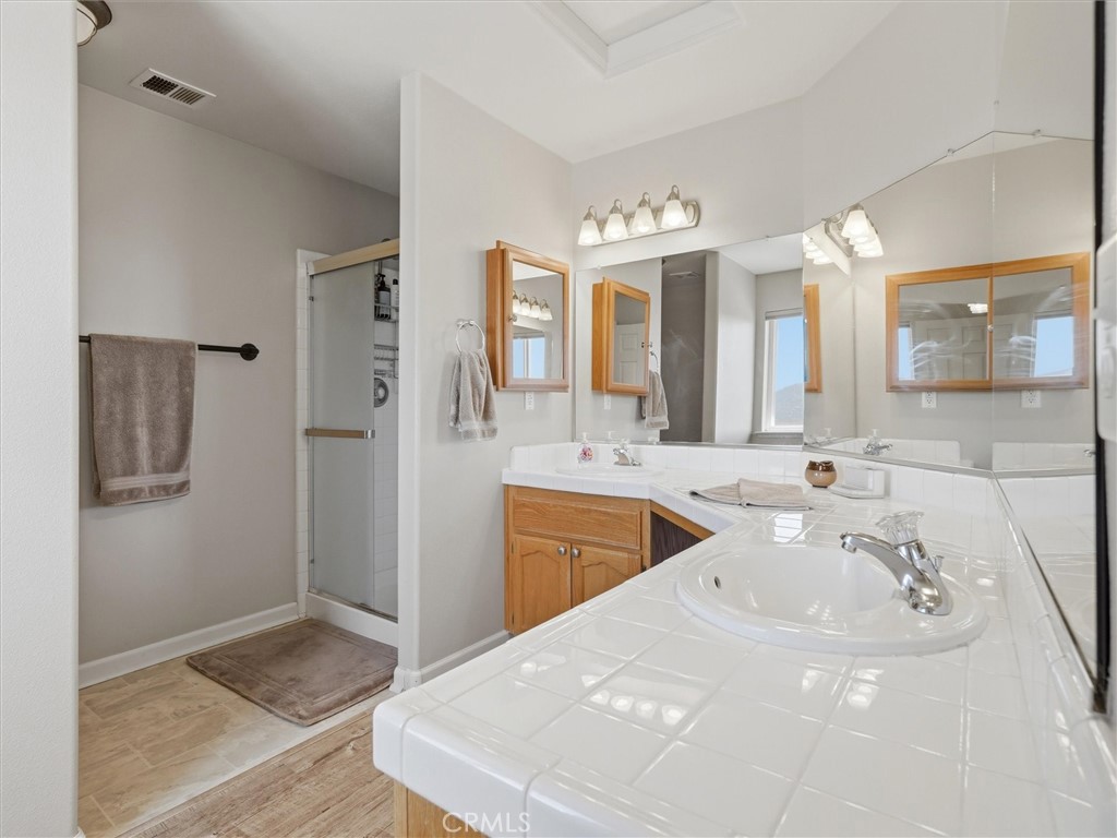 39380 Suncrest Ct, Oakhurst, CA 93644