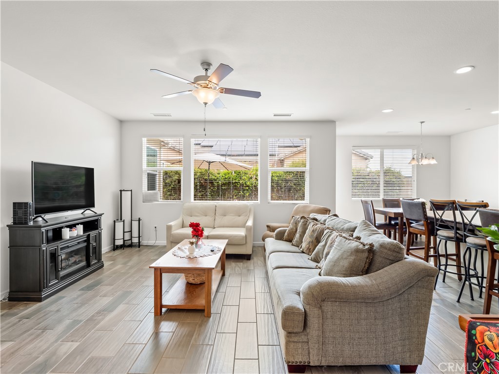 2459 Lombard, Clovis, CA 93619