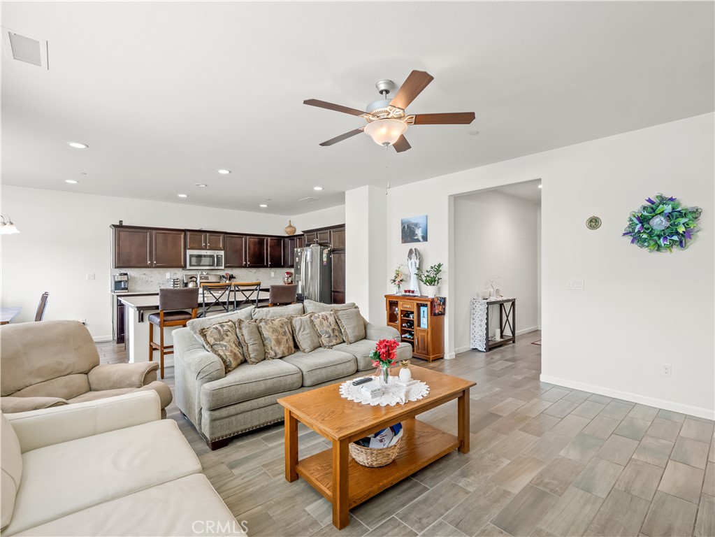 2459 Lombard, Clovis, CA 93619