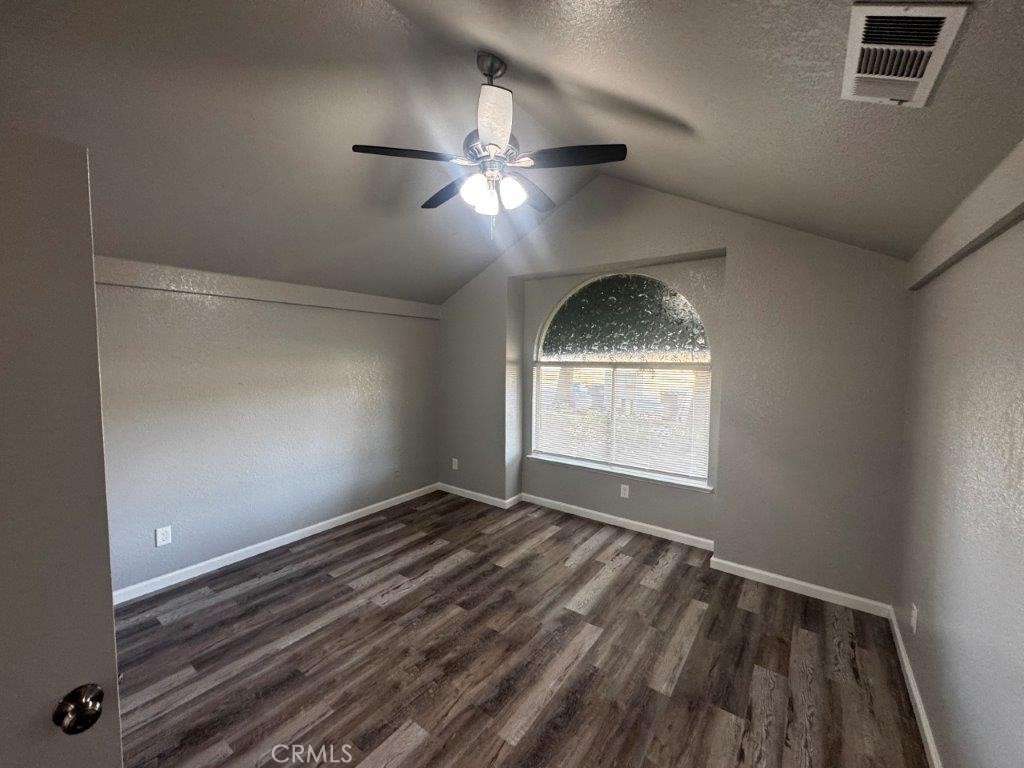 7117 N Antioch, Fresno, CA 93722