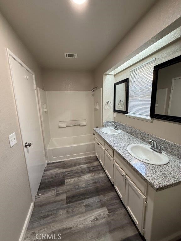 7127 N Antioch, Fresno, CA 93722