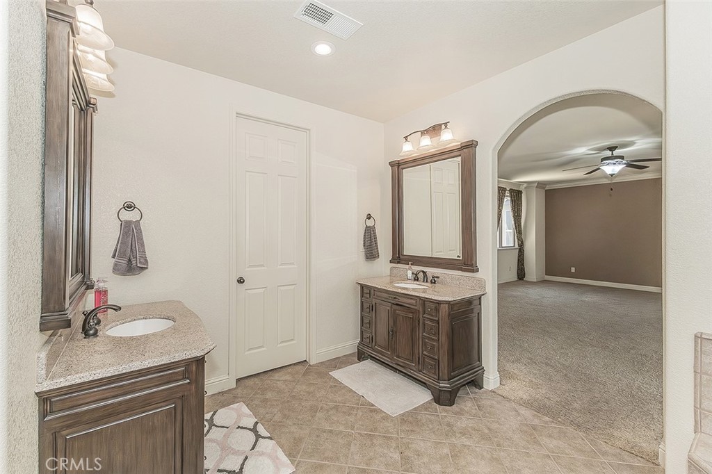 11345 N Via Montessori Dr, Fresno, CA 93730