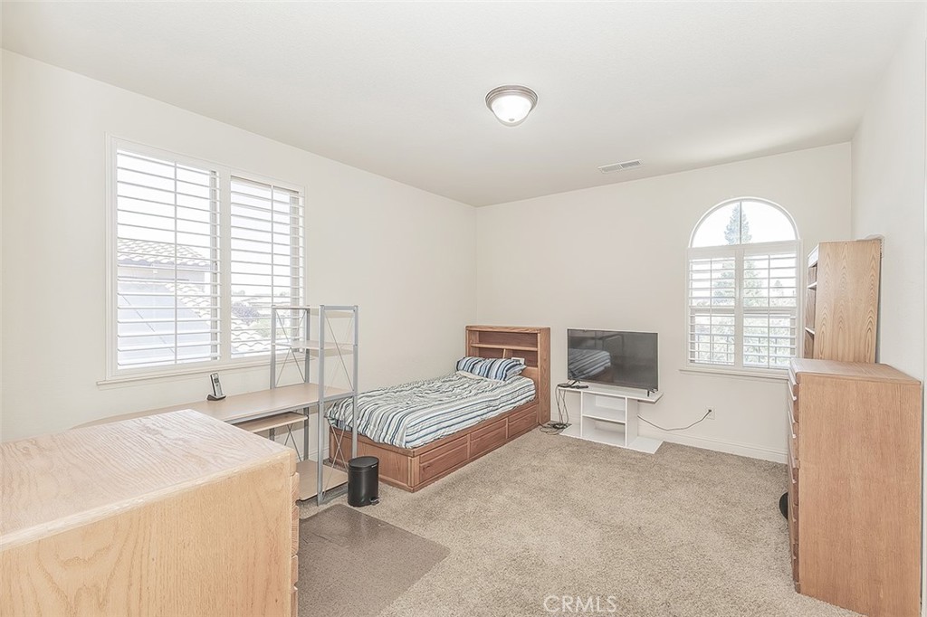 11345 N Via Montessori Dr, Fresno, CA 93730