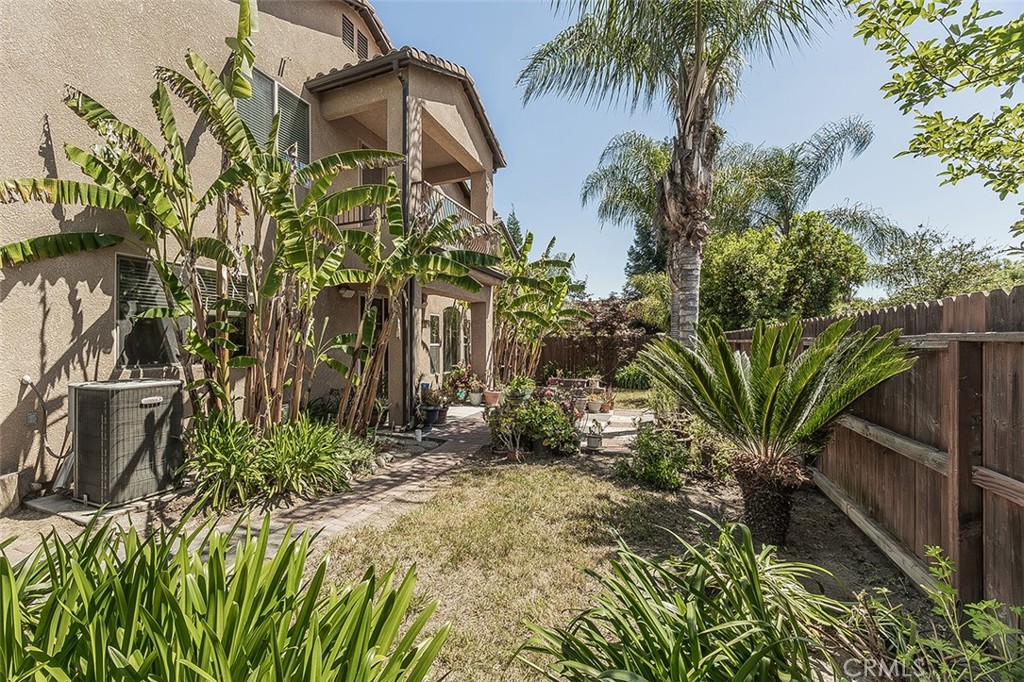 11345 N Via Montessori Dr, Fresno, CA 93730