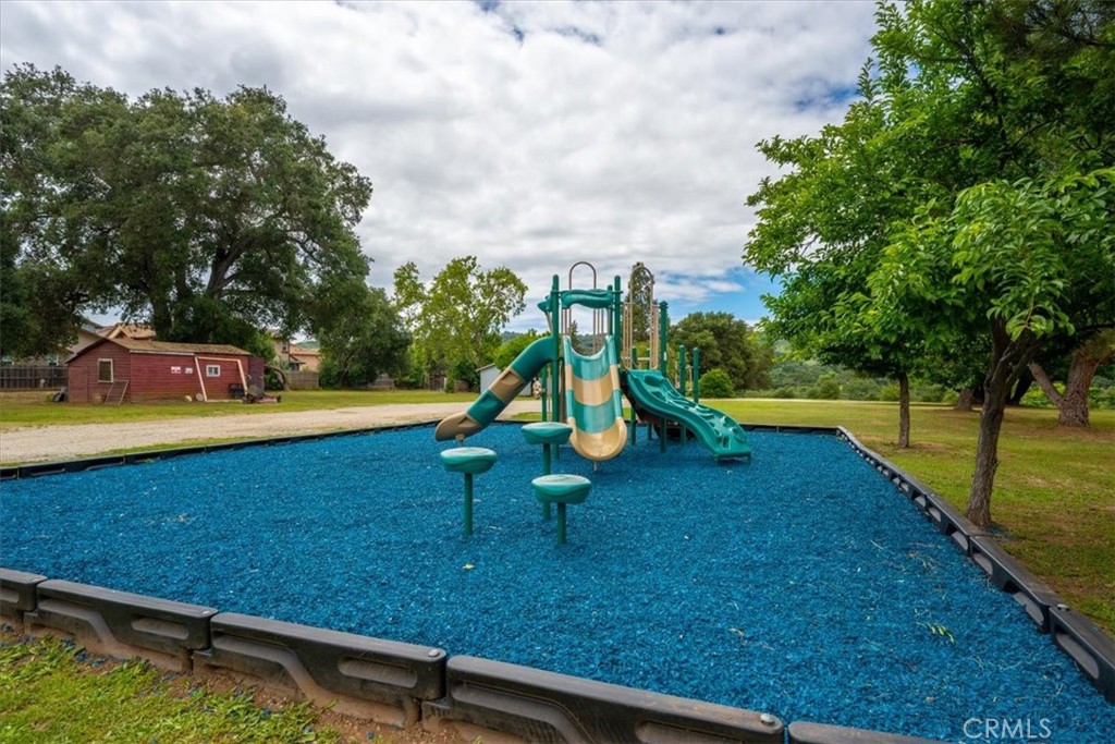 5715 Santa Cruz, Atascadero, CA 93422