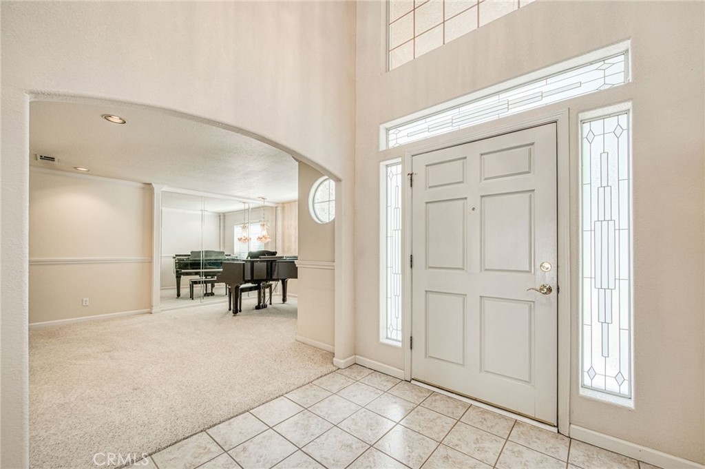 860 E Dartmouth, Fresno, CA 93730