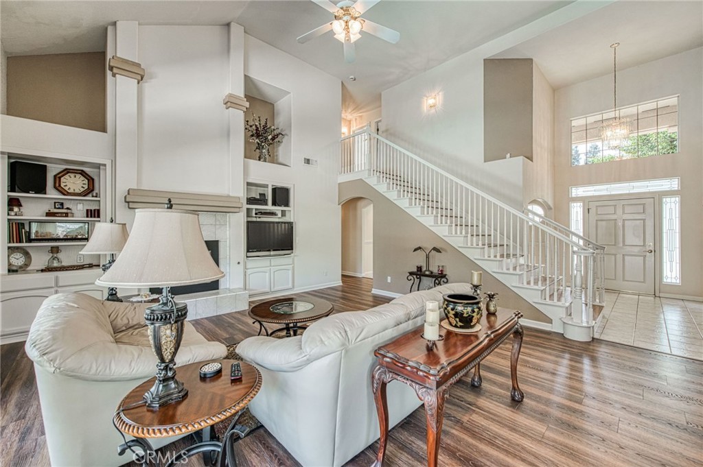 860 E Dartmouth, Fresno, CA 93730