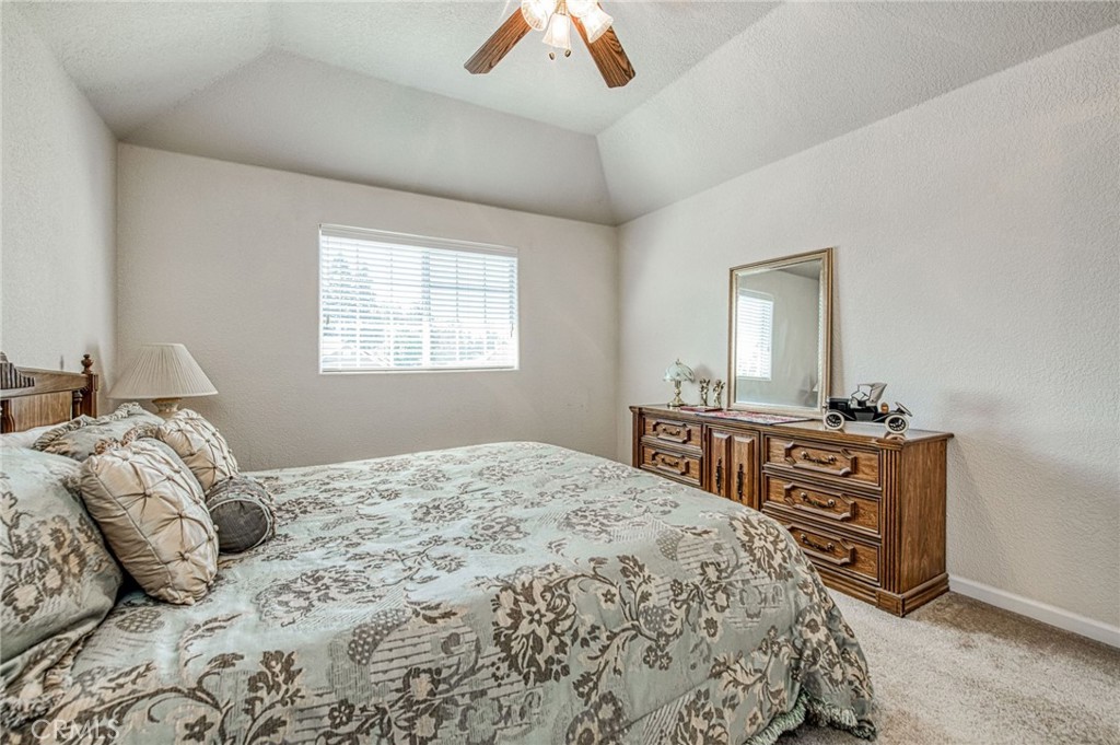 860 E Dartmouth, Fresno, CA 93730