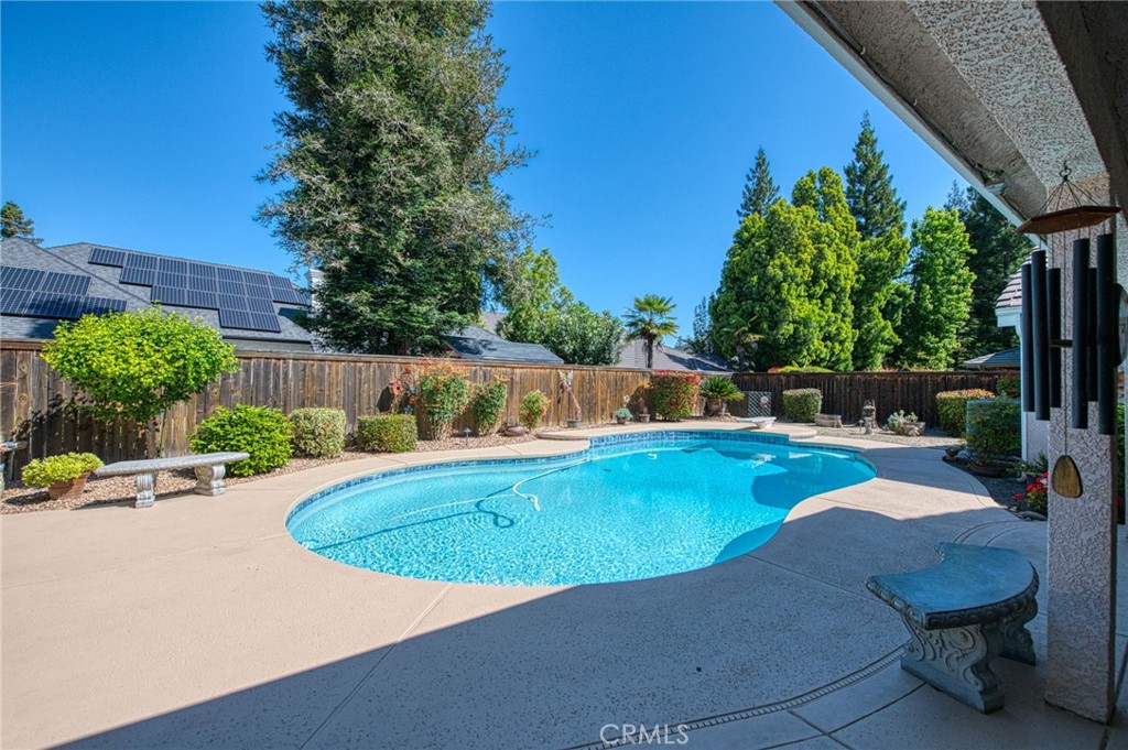 860 E Dartmouth, Fresno, CA 93730