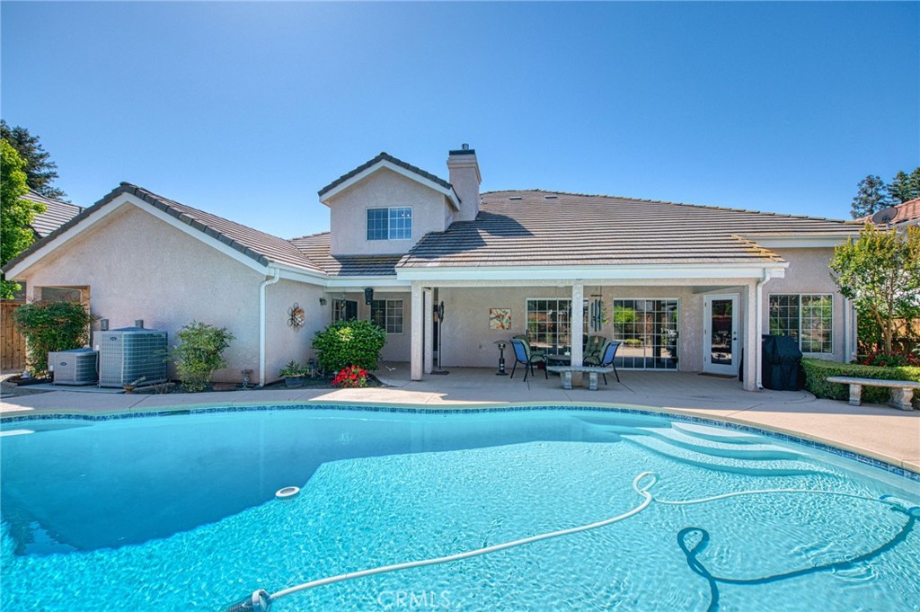 860 E Dartmouth, Fresno, CA 93730