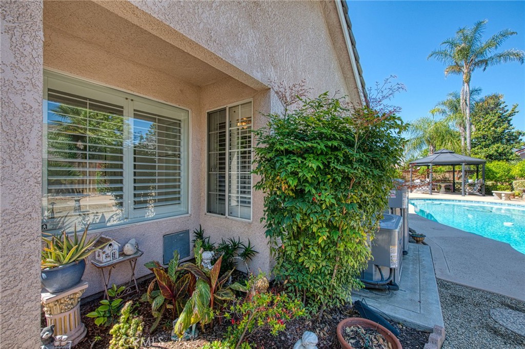 860 E Dartmouth, Fresno, CA 93730