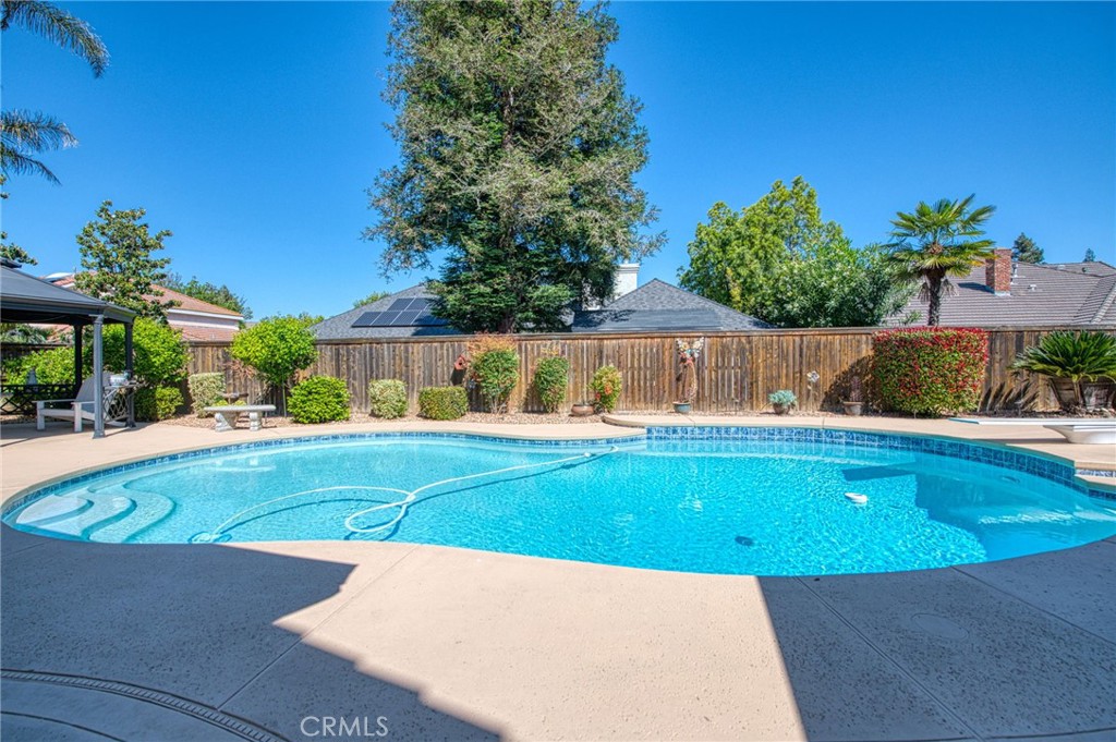 860 E Dartmouth, Fresno, CA 93730