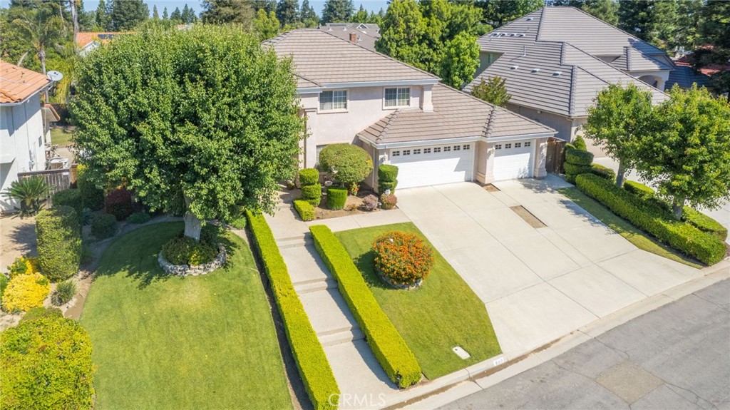 860 E Dartmouth, Fresno, CA 93730